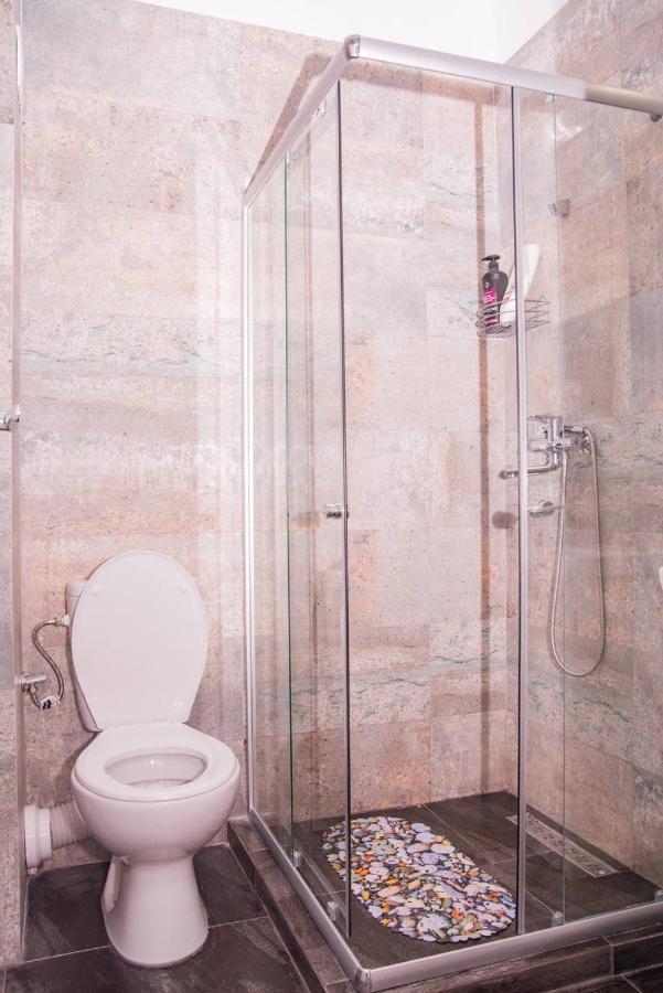 Studio Mamaia Apartment Luaran gambar