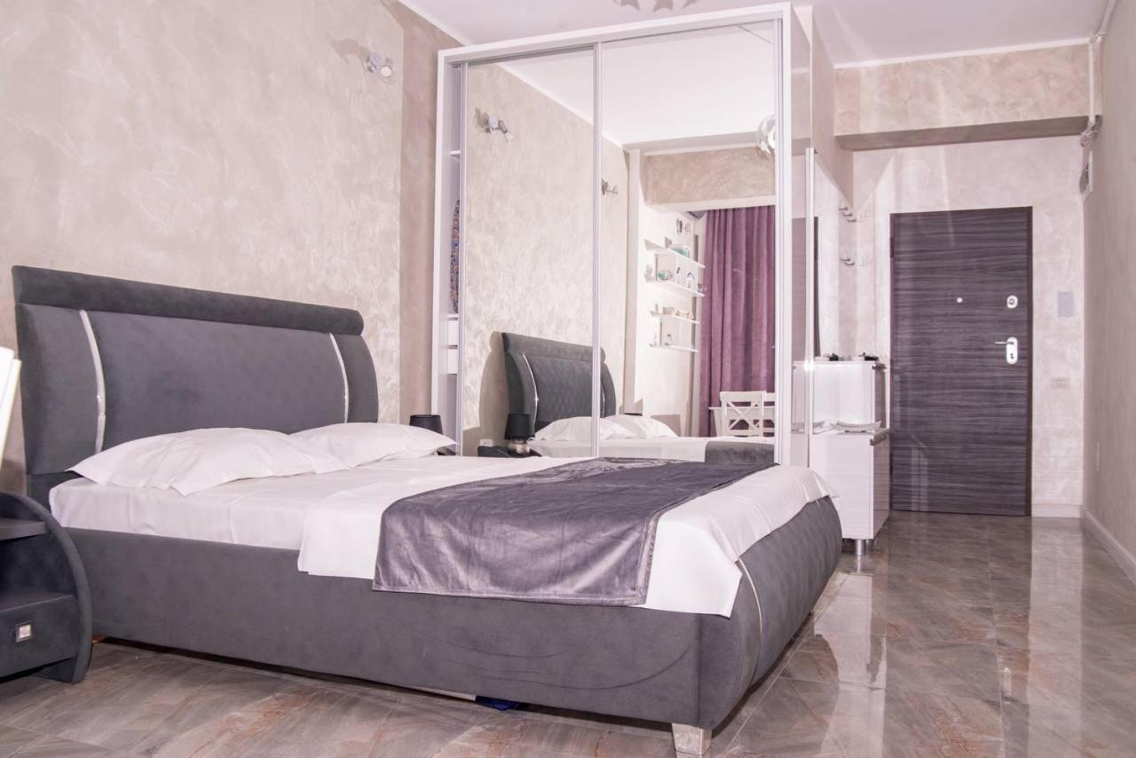 Studio Mamaia Apartment Luaran gambar